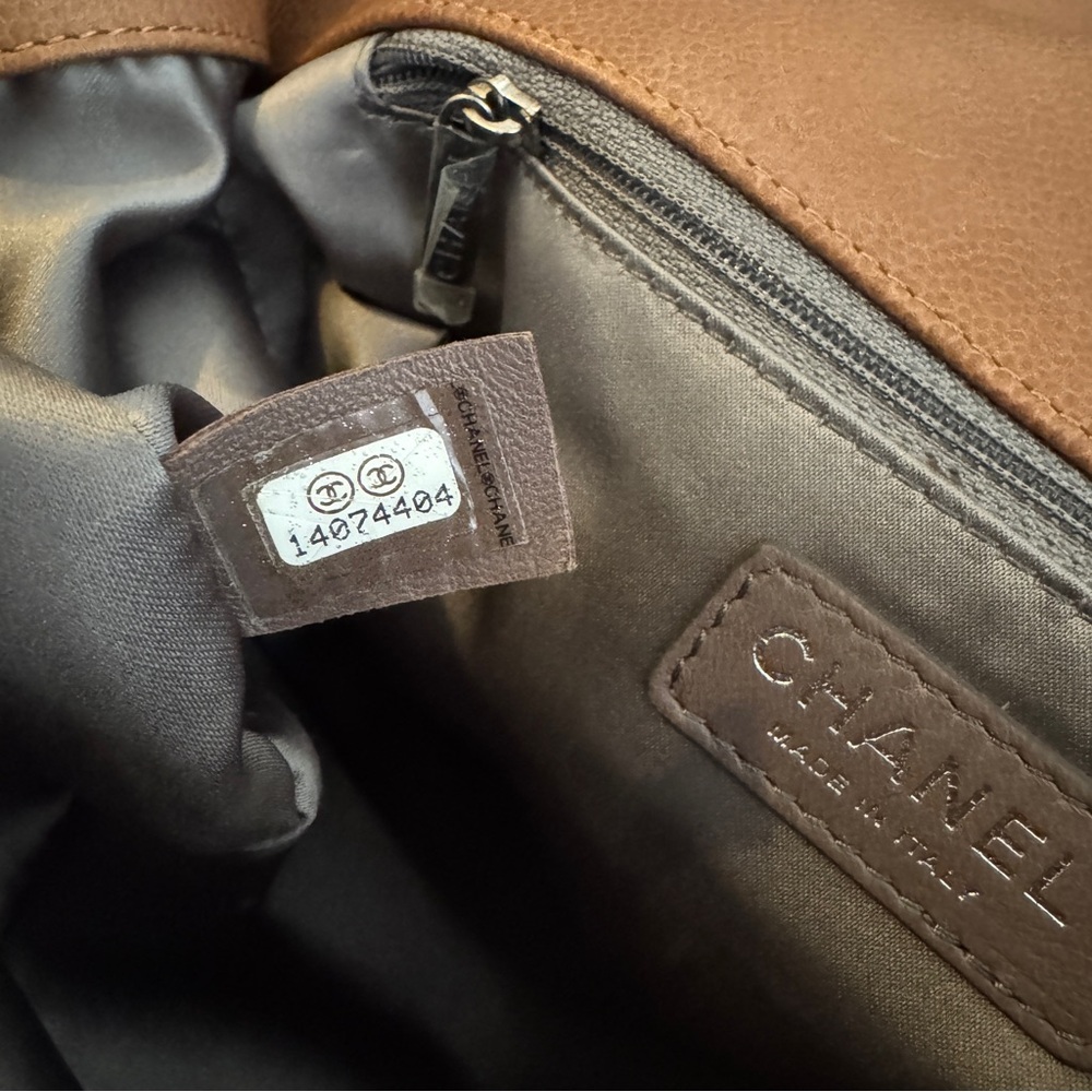 Chanel brown caviar flap - Picture 16 of 16